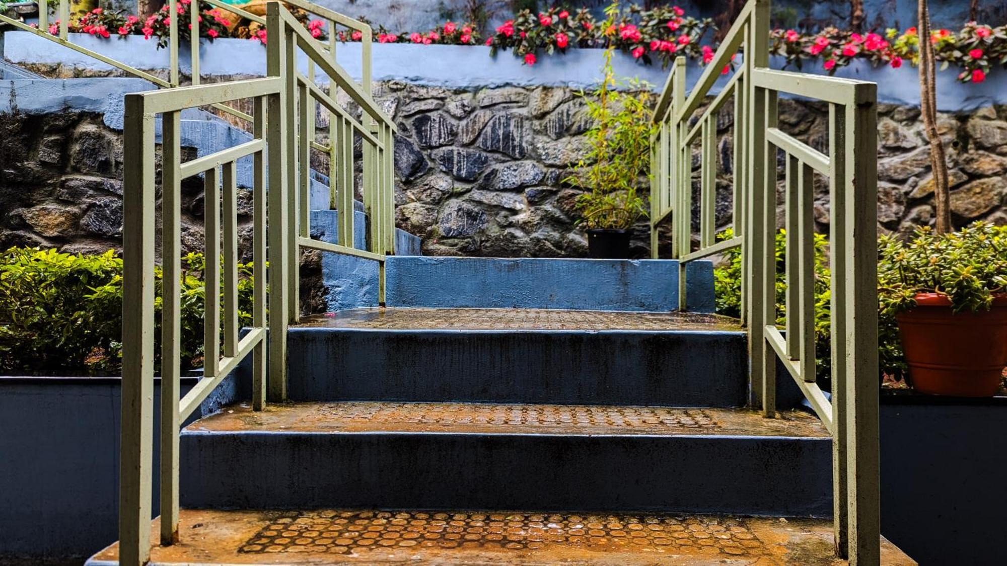 Valley View Inn, 科塔吉里 外观 照片